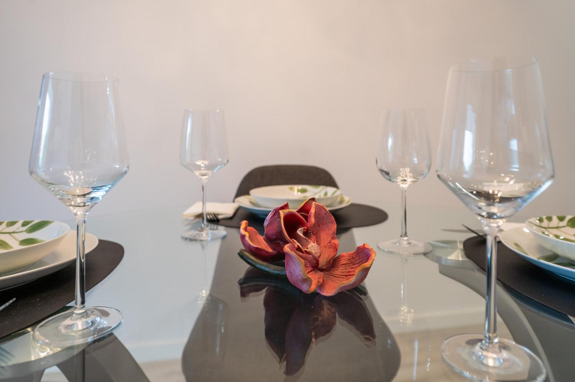 Apartamento Elegant 2 Bdrm Minimalist W Pool & Bbq *